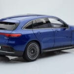 Mercedes EQC 400 Brilliant Mėlynas NZG 1:18 - image 3 of 8