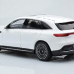 Mercedes EQC 400 Diamond Baltas NZG 1:18 - image 7 of 8