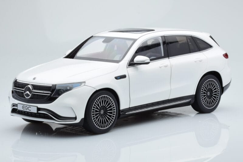 Mercedes EQC 400 Diamond Baltas NZG 1:18