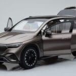 Mercedes EQE SUV X294 AMG Line Velvet Rudas NZG 1:18 - image 2 of 8