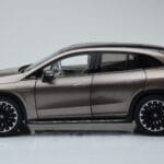 Mercedes EQE SUV X294 AMG Line Velvet Rudas NZG 1:18 - image 4 of 8