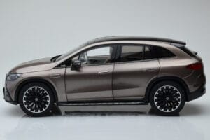 Mercedes EQE SUV X294 AMG Line Velvet Rudas NZG 1:18 B66960836 Metalas - nuotrauka 4 iš 8