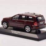 Mercedes GL X164 Karneolis Raudonas Minichamps 1:43 - image 3 of 4
