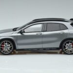 Mercedes AMG GLA 45 X156 Pardavėjo Leidimas GT Spirit 1:18 B66960467 Derva - image 3 of 6