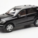 Mercedes M-Class W166 Obsidian Juodas Metalinis Minichamps 1:18