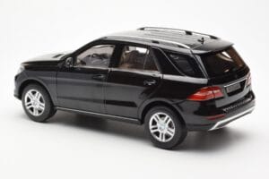 Mercedes M-Class W166 Obsidian Juodas Metalinis Minichamps 1:18 B66960063 Metalas - nuotrauka 7 iš 8