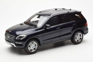 Mercedes M-Class W166 Tansanite Mėlynas Metalinis Minichamps 1:18