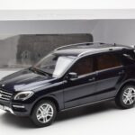 Mercedes M-Class W166 Tansanite Mėlynas Metalinis Minichamps 1:18 - image 8 of 8