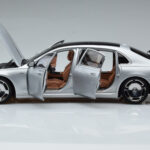 Mercedes Maybach S600 W222 V12 Biturbo Hightech Sidabrinis Almost Real 1:18 - image 4 of 12