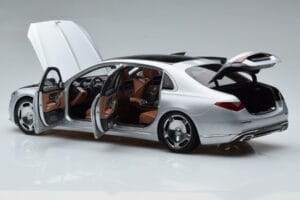 Mercedes Maybach S600 W222 V12 Biturbo Hightech Sidabrinis Almost Real 1:18 820118 Metalas - nuotrauka 8 iš 12