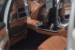 Mercedes Maybach S600 W222 V12 Biturbo Hightech Sidabrinis Almost Real 1:18 820118 Metalas - nuotrauka 9 iš 12