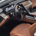 Mercedes Maybach S600 W222 V12 Biturbo Hightech Sidabrinis Almost Real 1:18 - image 10 of 12