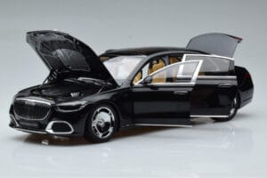 Mercedes Maybach S600 W222 V12 Biturbo Obsidian Juodas Almost Real 1:18 820115 Metalas - nuotrauka 2 iš 11