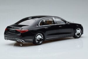 Mercedes Maybach S600 W222 V12 Biturbo Obsidian Juodas Almost Real 1:18 820115 Metalas - nuotrauka 3 iš 11
