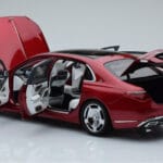 Mercedes Maybach S600 W222 V12 Biturbo Patagonia Raudonas Almost Real 1:18 - image 5 of 10
