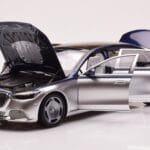 Mercedes Maybach S680 W223 Nautical Mėlynas Cirrus Sidabrinis Almost Real 1:18 - image 2 of 8