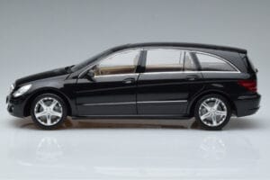 Mercedes R-Class W251 Obsidian Juodas Minichamps 1:18 B66962325 Metalas - nuotrauka 4 iš 7