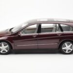 Mercedes R-Class W251 Raudonas Metallic Minichamps 1:18 - image 4 of 8