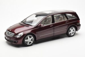 Mercedes R-Class W251 Raudonas Metallic Minichamps 1:18