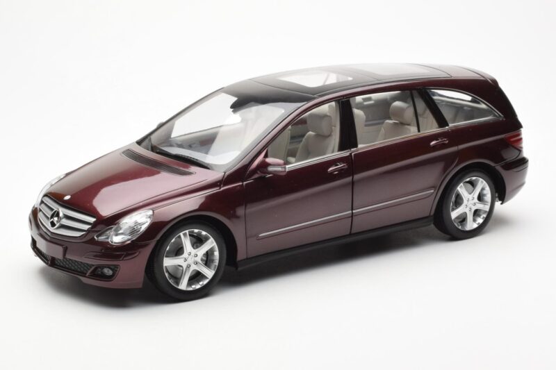 Mercedes R-Class W251 Raudonas Metallic Minichamps 1:18