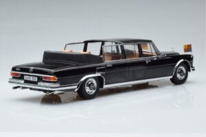Mercedes 600 Pullman W100 Landaulet Queen Elizabeth II KK-Scale 1:18 KKDC181185 Metalas - nuotrauka 2 iš 6
