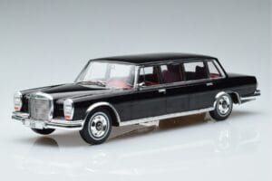 Mercedes 600 LWB Pullman W100 Juodas MCG 1:18 MCG18187 Metalas