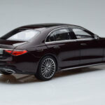 Mercedes S-Class W223 AMG Line Raudonas Norev 1:18 - image 3 of 8