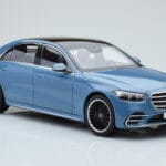 Mercedes S-Class W223 Vintage Mėlynas Norev 1:18 - image 5 of 7