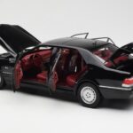 Mercedes S600 W140 Juodas Norev 1:18 - image 5 of 8