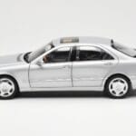 Mercedes S600 W220 Sidabrinė Metallic Norev 1:18 - image 4 of 8