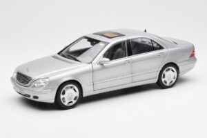 Mercedes S600 W220 Sidabrinė Metallic Norev 1:18