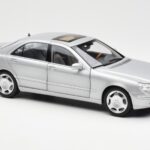 Mercedes S600 W220 Sidabrinė Metallic Norev 1:18 - image 6 of 8