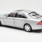 Mercedes S600 W220 Sidabrinė Metallic Norev 1:18 - image 7 of 8