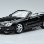 Mercedes SL500 R230 Juodas Norev 1:18 183840 Metalas