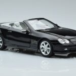 Mercedes SL500 R230 Juodas Norev 1:18 183840 Metalas - image 5 of 8
