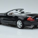 Mercedes SL500 R230 Juodas Norev 1:18 183840 Metalas - image 6 of 8