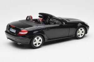 Mercedes SLK R171 Obsidian Juodas Metallic Minichamps 1:18 B66962319 Metalas - nuotrauka 4 iš 9