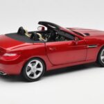 Mercedes SLK R172 Designo Zircon Raudonas Minichamps 1:18 - image 3 of 8