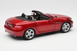 Mercedes SLK R172 Designo Zircon Raudonas Minichamps 1:18 B66960513 Metalas - nuotrauka 3 iš 8