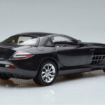 Mercedes SLR McLaren Juodas CMC 1:18 - image 3 of 10