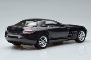 Mercedes SLR McLaren Juodas CMC 1:18 M-045F Metalas - nuotrauka 3 iš 10