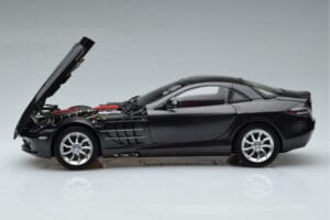 Mercedes SLR McLaren Juodas CMC 1:18 M-045F Metalas - nuotrauka 4 iš 10