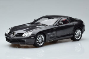 Mercedes SLR McLaren Juodas CMC 1:18