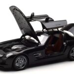 Mercedes SLS AMG Obsidian Juodas Metalinis Minichamps 1:18 - image 2 of 7