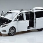 Mercedes V-Class W447 V260L Baltas Mercedes 1:18 QALCN89911149 Metalas - image 2 of 8