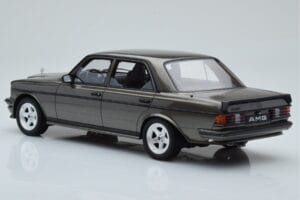 Mercedes W123 AMG 280 Pilkas Otto 1:18 OT750 Derva - nuotrauka 5 iš 6