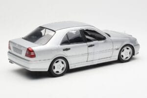 Mercedes C36 AMG W202 Sidabras UT Models 1:18 180035000 Metalas - nuotrauka 2 iš 6