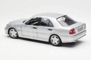 Mercedes C36 AMG W202 Sidabras UT Models 1:18 180035000 Metalas - nuotrauka 5 iš 6
