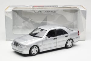 Mercedes C36 AMG W202 Sidabras UT Models 1:18 180035000 Metalas - nuotrauka 6 iš 6