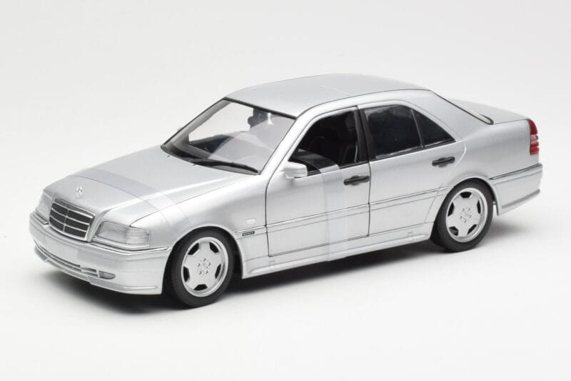 Mercedes C36 AMG W202 Sidabras UT Models 1:18